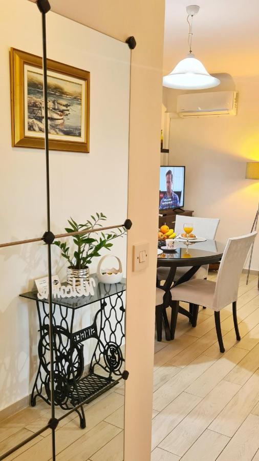 Apartment Sara Poljud สปลิท ภายนอก รูปภาพ