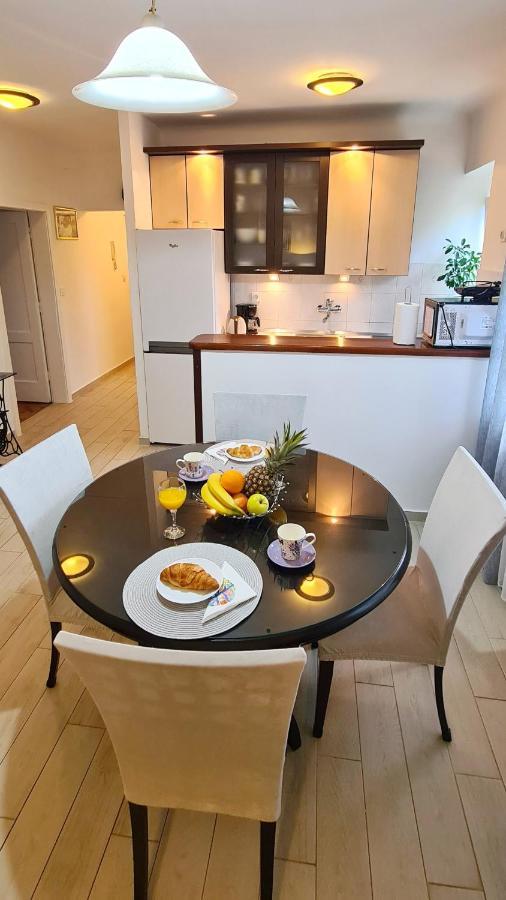 Apartment Sara Poljud สปลิท ภายนอก รูปภาพ