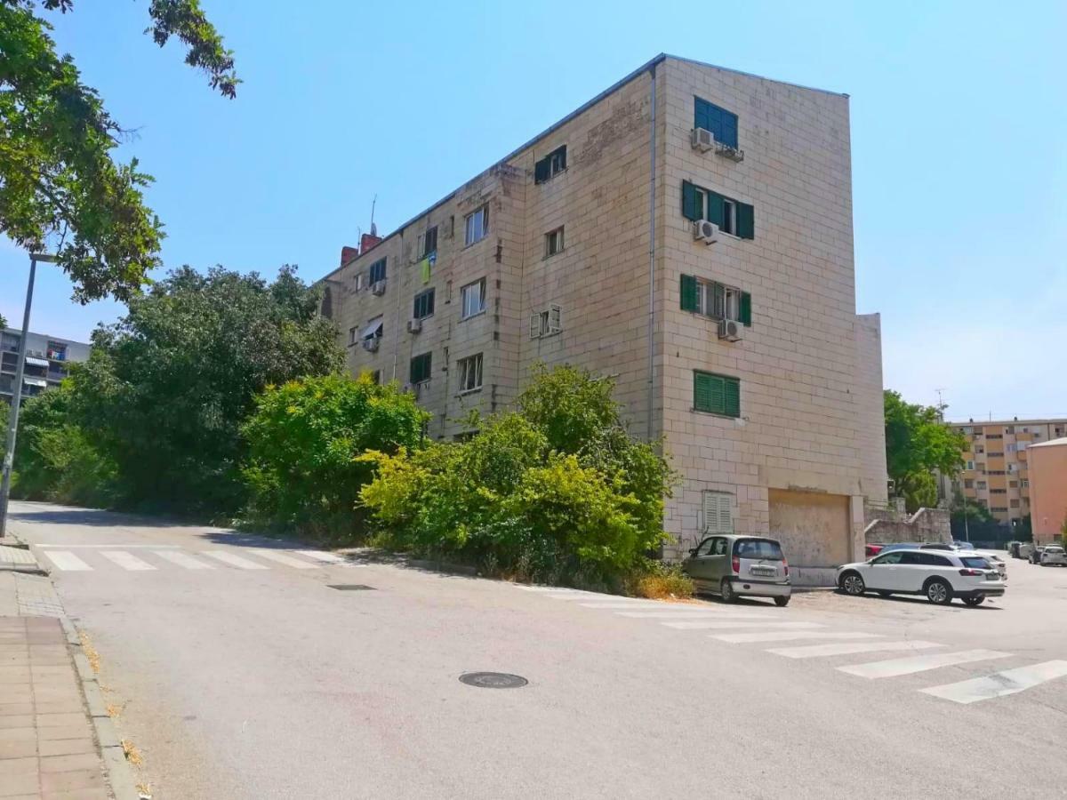 Apartment Sara Poljud สปลิท ภายนอก รูปภาพ